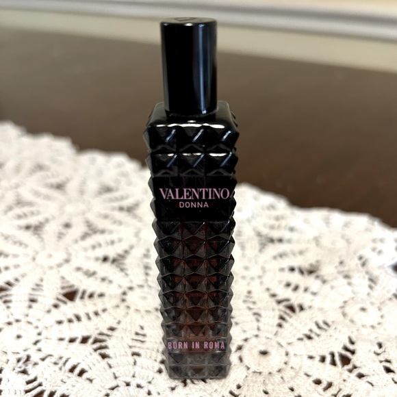 Valentino Born in Roma Eau de Toilet Travel Size - Picture 1 of 1